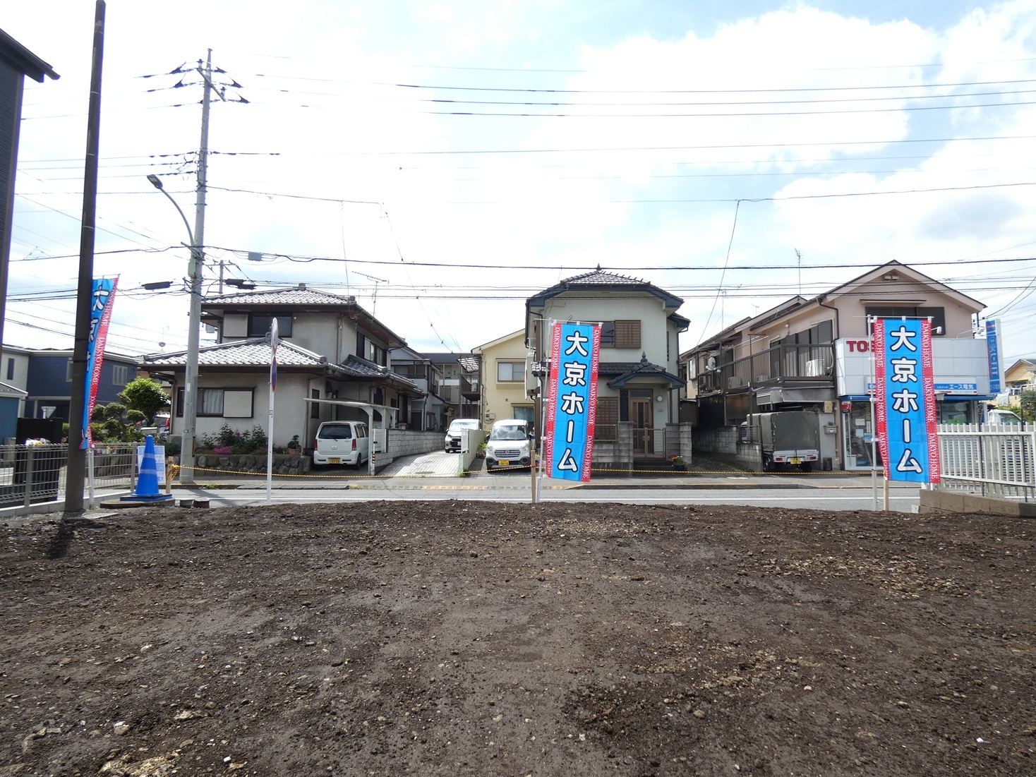 新町売地 - 宅地内東側から撮影